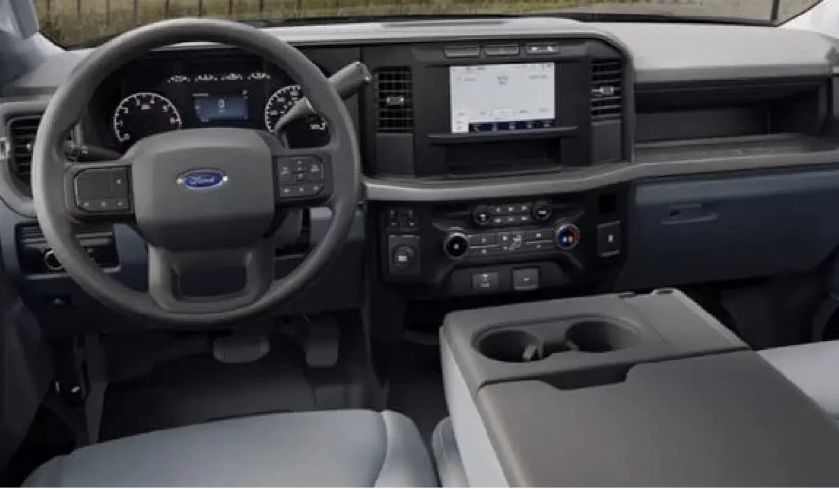 Ford - F-250 Super Duty King Ranch - Pick-up Truck Rentals Near me - Used Pick-up Truck Near me - Exclusive Concierge Club.webp